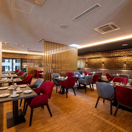 Plaza Residence Винер Нойщат Екстериор снимка